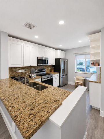 754 NW 208TH Drive 754, Pembroke Pines, FL 33029