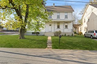 612 Avenue A, Lopatcong Twp., NJ 08865
