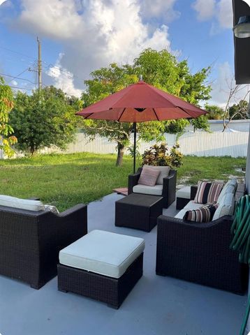 4720 NE 14th Ave, Pompano Beach, FL 33064