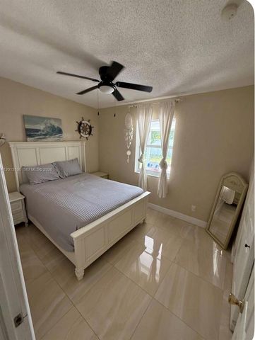 4720 NE 14th Ave, Pompano Beach, FL 33064