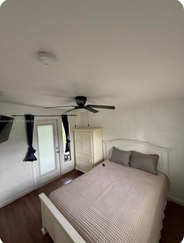 4720 NE 14th Ave, Pompano Beach, FL 33064