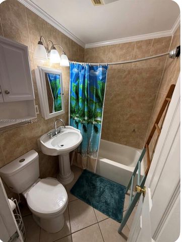 4720 NE 14th Ave, Pompano Beach, FL 33064