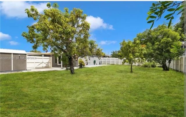 4720 NE 14th Ave, Pompano Beach, FL 33064