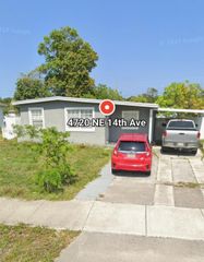 4720 NE 14th Ave, Pompano Beach, FL 33064