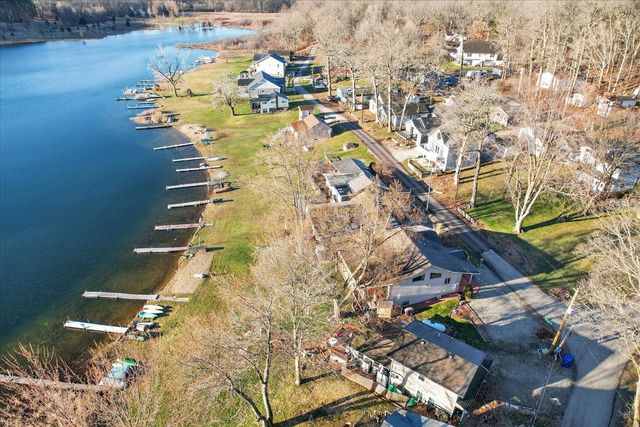 9621 Lakeview Drive, Jerome, MI 49249