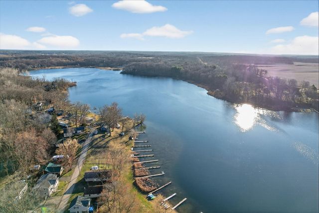 9621 Lakeview Drive, Jerome, MI 49249