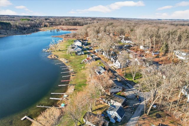 9621 Lakeview Drive, Jerome, MI 49249