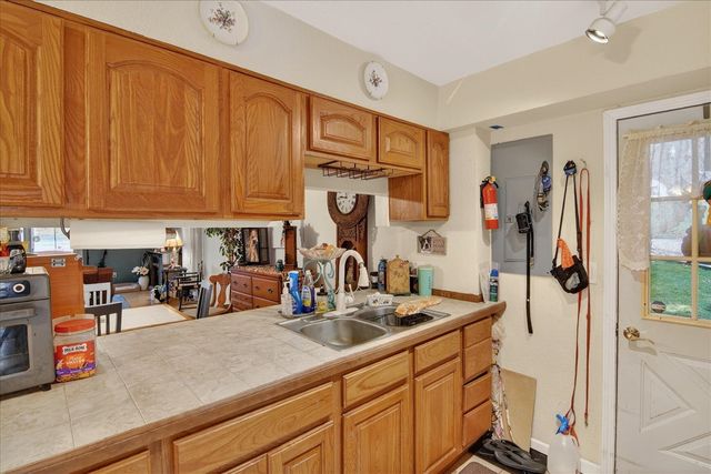 9621 Lakeview Drive, Jerome, MI 49249