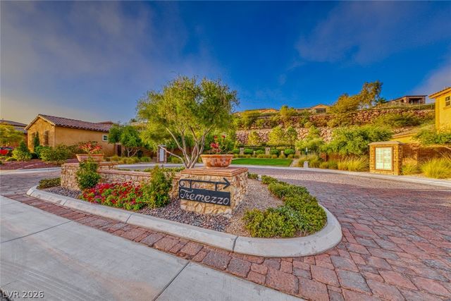 41 Moltrasio Lane, Henderson, NV 89011