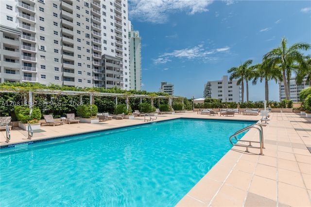 1425 Brickell Ave 45C, Miami, FL 33131