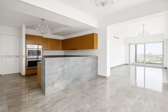 1425 Brickell Ave 45C, Miami, FL 33131