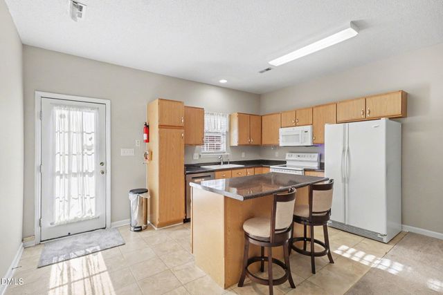 308 Commons Drive, Holly Springs, NC 27540