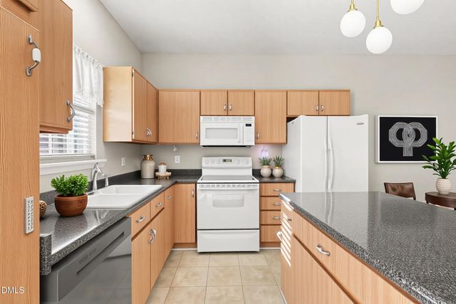 308 Commons Drive, Holly Springs, NC 27540