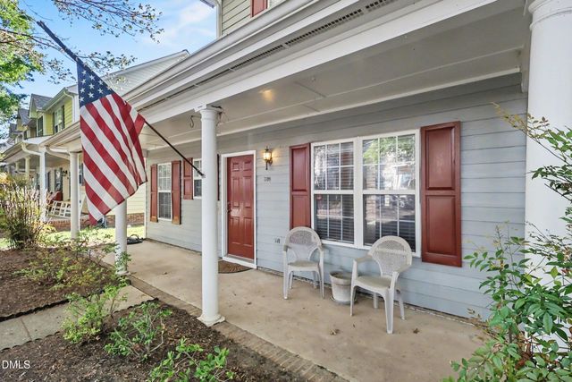 308 Commons Drive, Holly Springs, NC 27540