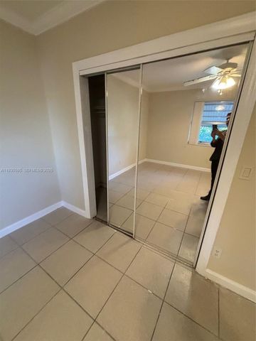 724 Moffett St F, Hallandale Beach, FL 33009