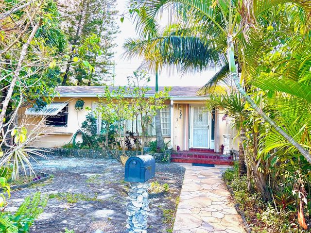 724 Moffett St F, Hallandale Beach, FL 33009