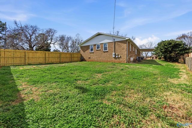 400 Harolds Drive NW, Huntsville, AL 35806