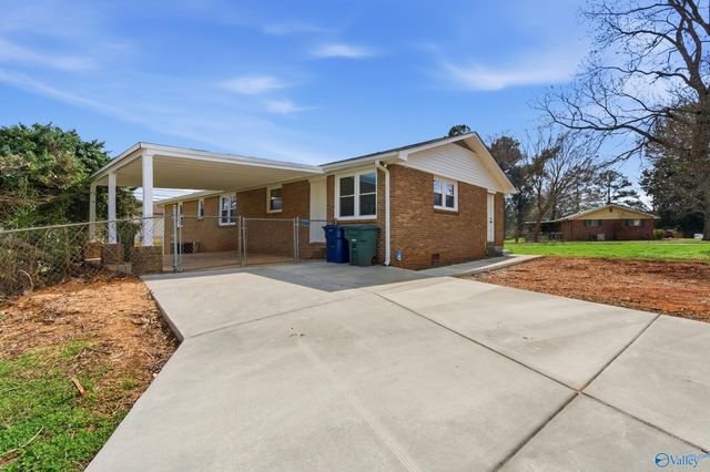 400 Harolds Drive NW, Huntsville, AL 35806