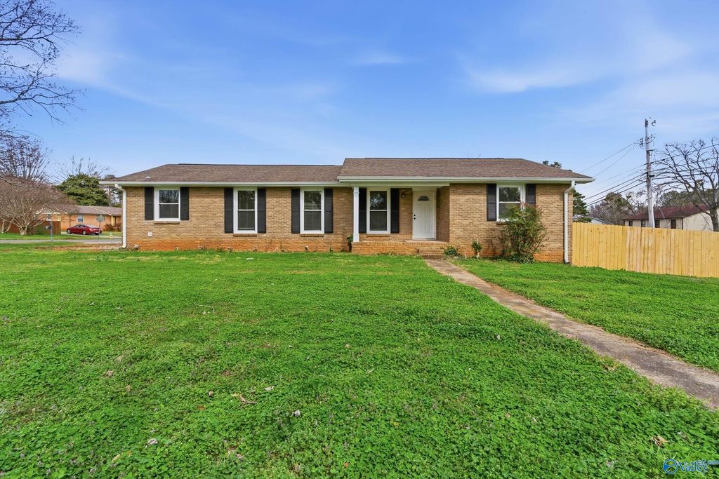 400 Harolds Drive NW, Huntsville, AL 35806