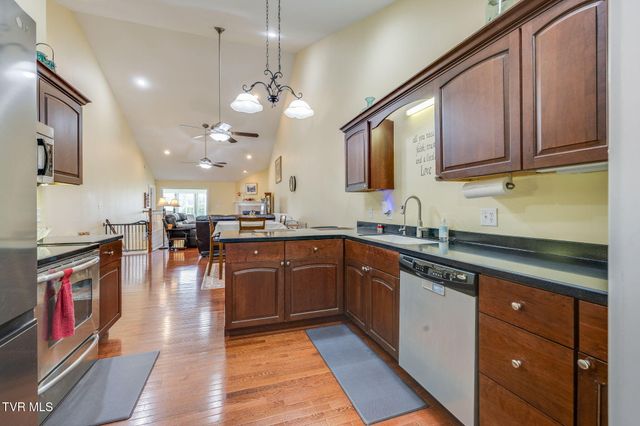 18518 Keeneland Lane, Abingdon, VA 24211