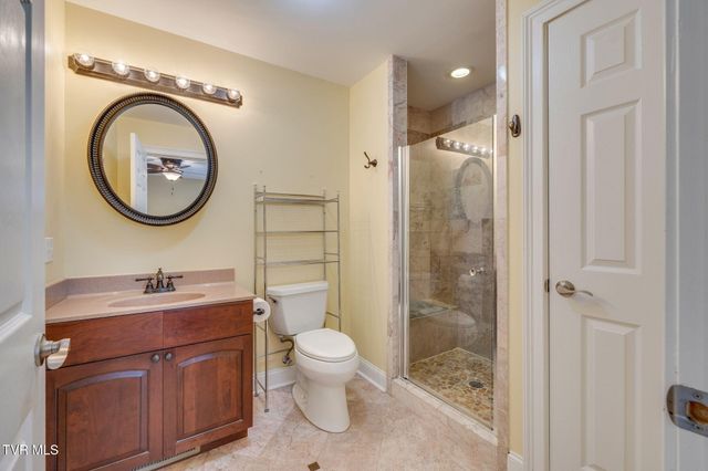 18518 Keeneland Lane, Abingdon, VA 24211
