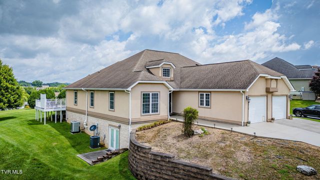 18518 Keeneland Lane, Abingdon, VA 24211