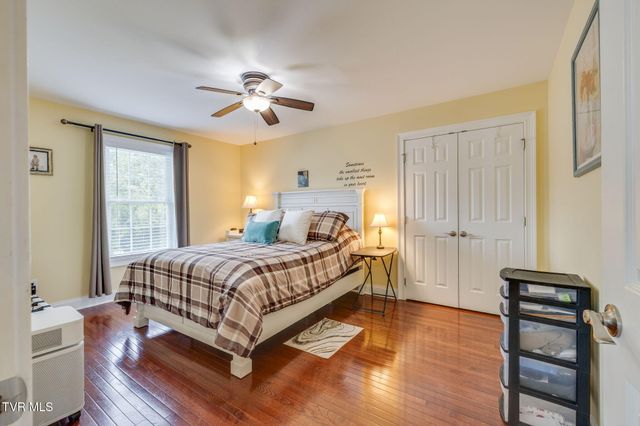 18518 Keeneland Lane, Abingdon, VA 24211