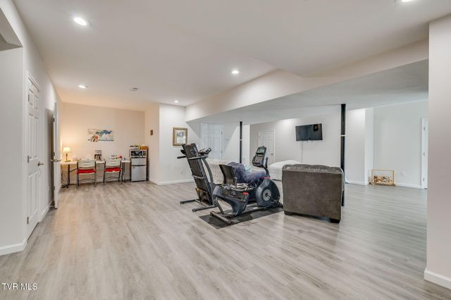 18518 Keeneland Lane, Abingdon, VA 24211