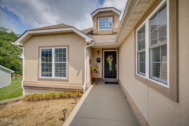 18518 Keeneland Lane, Abingdon, VA 24211
