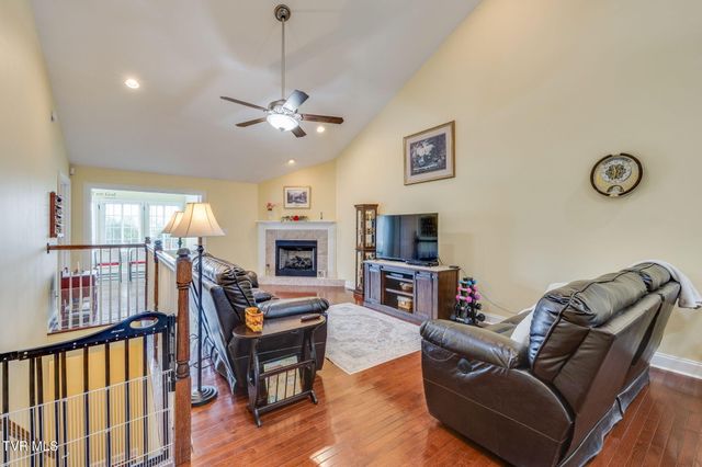 18518 Keeneland Lane, Abingdon, VA 24211