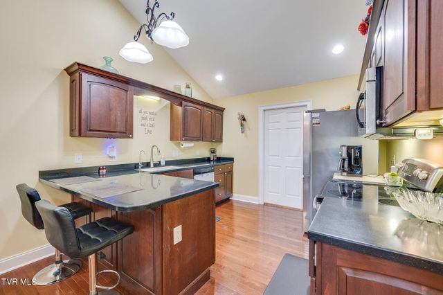 18518 Keeneland Lane, Abingdon, VA 24211