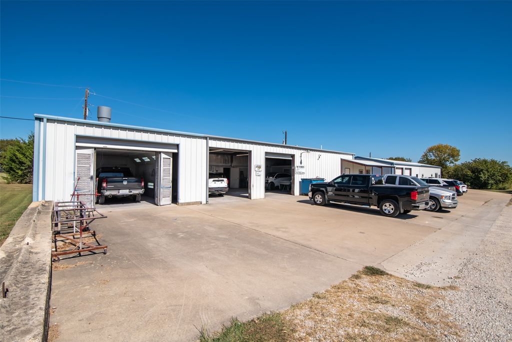 15 & 31 Beard Lane, Van Alstyne, TX 75495