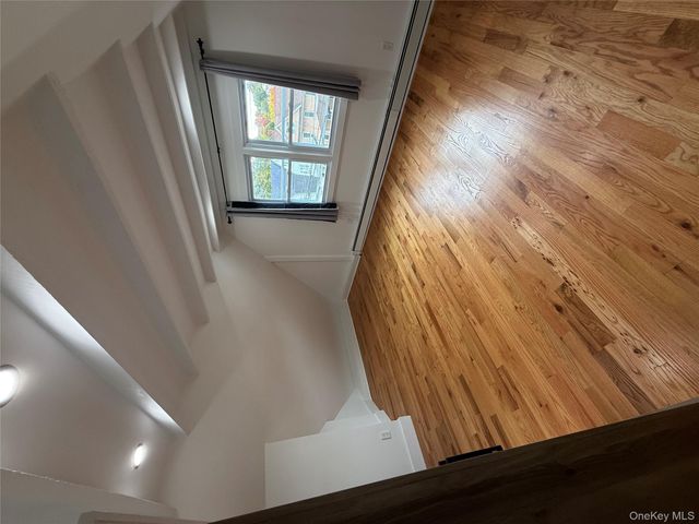 51 Mount Joy Place 3, New Rochelle, NY 10801