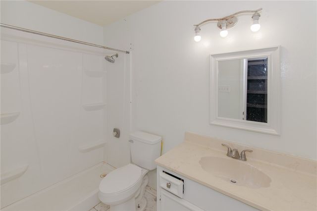 6349 Fitzhugh Dr, Corpus Christi, TX 78414