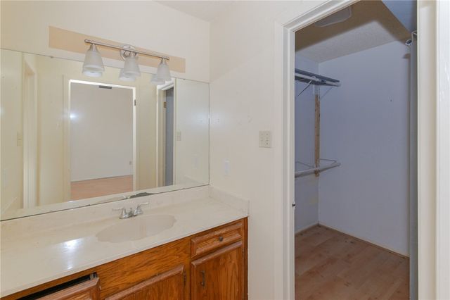 6349 Fitzhugh Dr, Corpus Christi, TX 78414