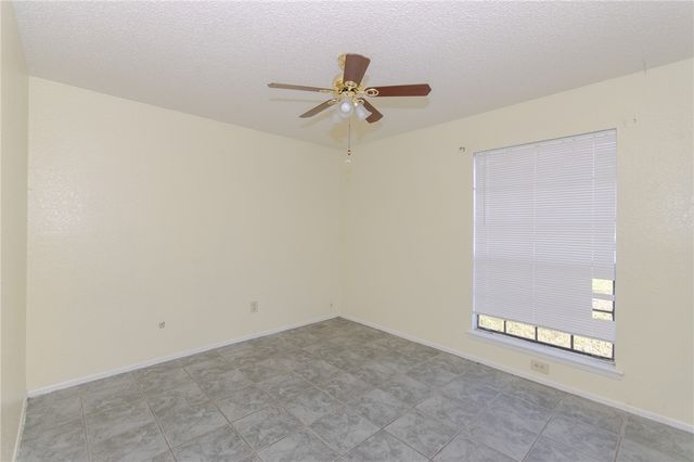 6349 Fitzhugh Dr, Corpus Christi, TX 78414