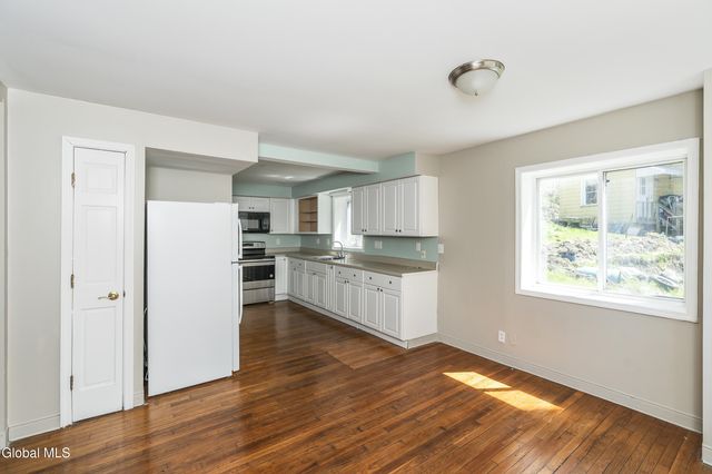 51 Elm Street, Troy, NY 12180
