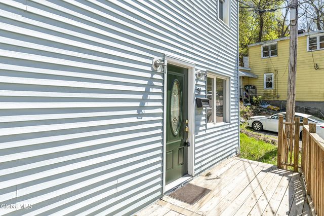51 Elm Street, Troy, NY 12180