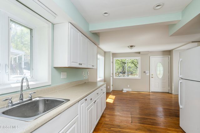 51 Elm Street, Troy, NY 12180