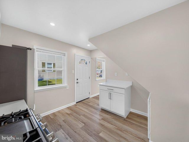 105 SHELDON ST, Manassas Park, VA 20111