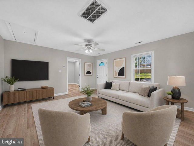 105 SHELDON ST, Manassas Park, VA 20111