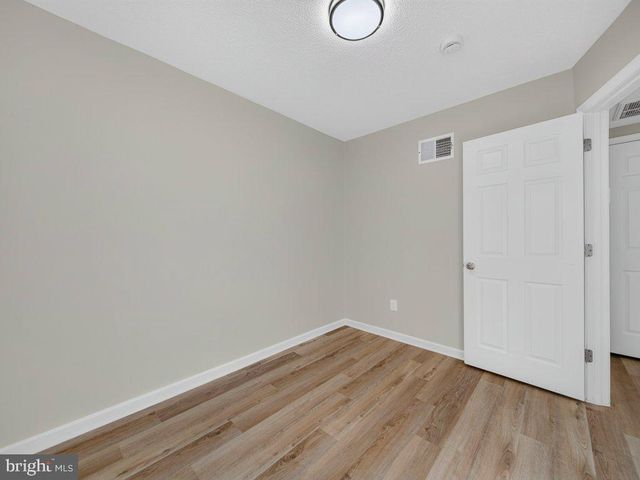 105 SHELDON ST, Manassas Park, VA 20111