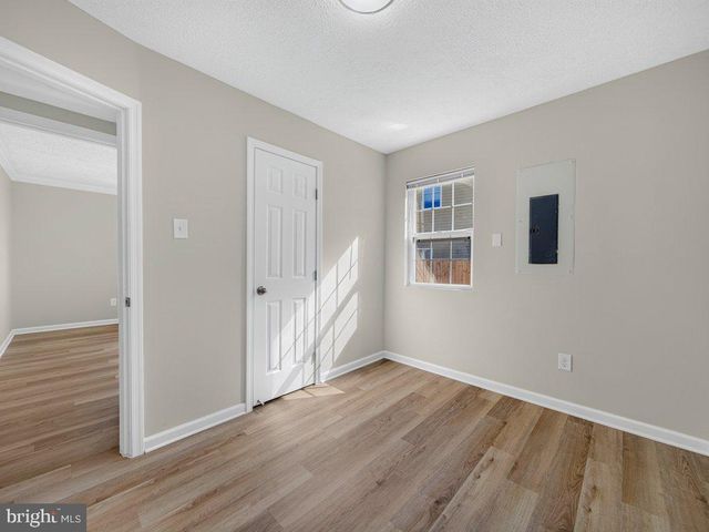 105 SHELDON ST, Manassas Park, VA 20111