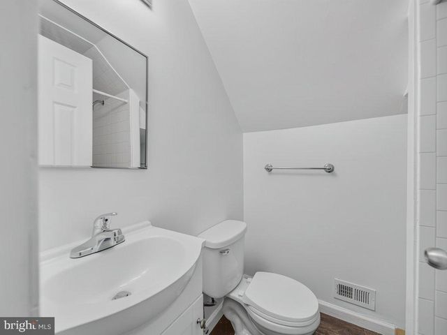 105 SHELDON ST, Manassas Park, VA 20111
