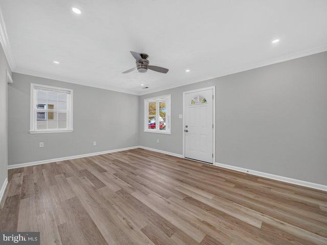 105 SHELDON ST, Manassas Park, VA 20111