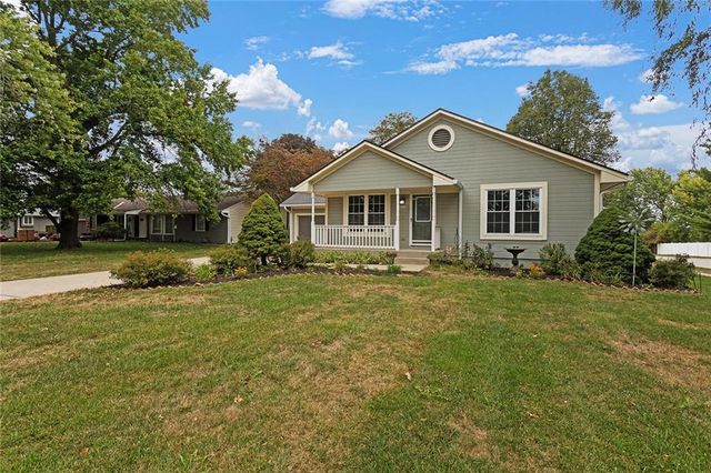 1904 Gambrell Street, Greenwood, MO 64034