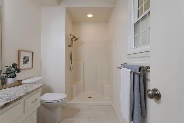 1904 Gambrell Street, Greenwood, MO 64034