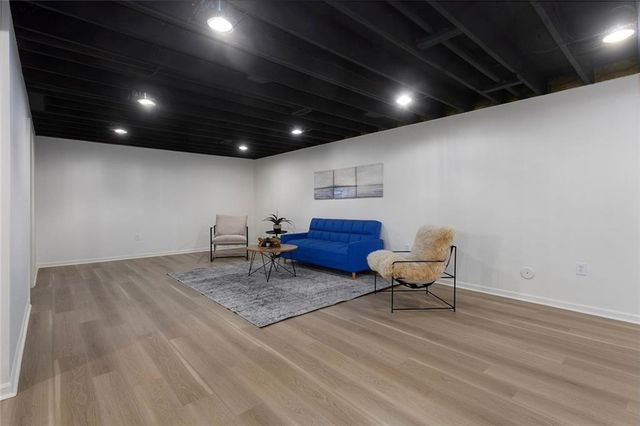 1904 Gambrell Street, Greenwood, MO 64034