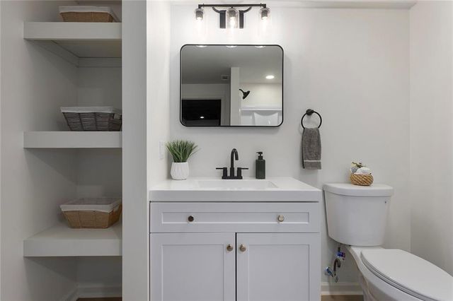 1904 Gambrell Street, Greenwood, MO 64034