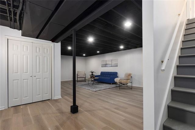 1904 Gambrell Street, Greenwood, MO 64034